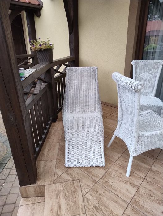 Komplet wiklinowy w stylu prowansalskim