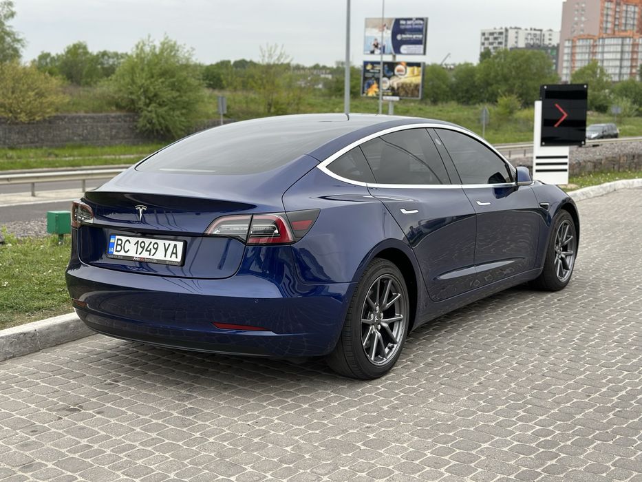 Оренда авто Tesla 3/аренда авто/авто в аренду/аренда машины