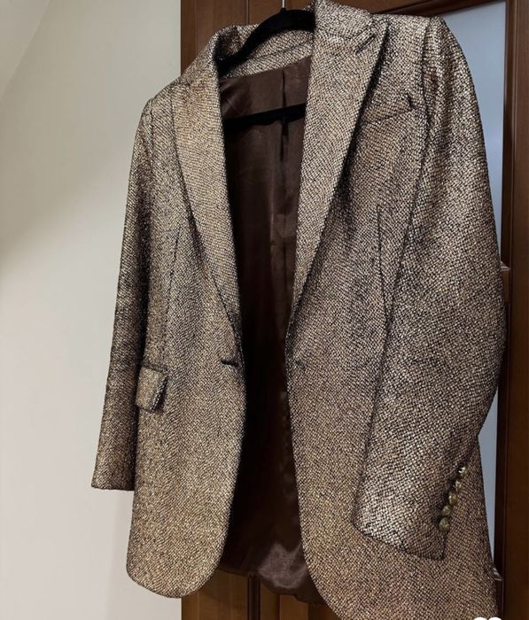 Піджак золотисто-бронзового кольору