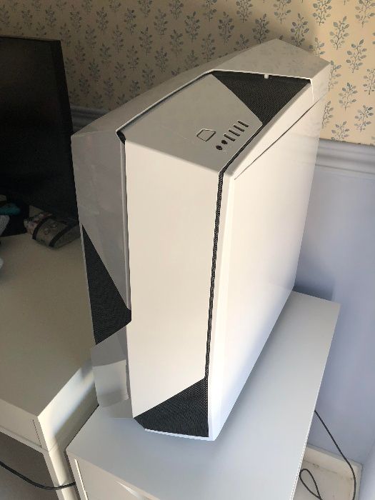 Computador gaming 16GB  e i5 8600K RTX 3080