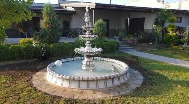 Piękna duża fontanna ogrodowa z basenem 260cm_okazja_kolory