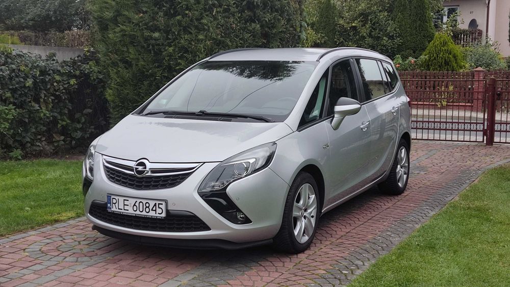 Opel Zafira 1.4 Turbo 140KM benzyna, bogata wersja 2015 r.