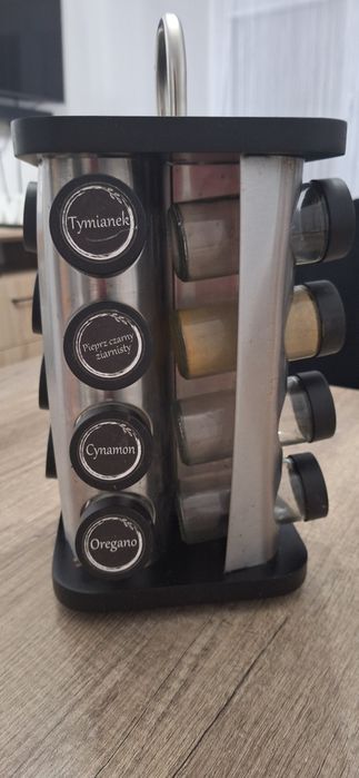 Stojak na przyprawy 16 sloiczkow