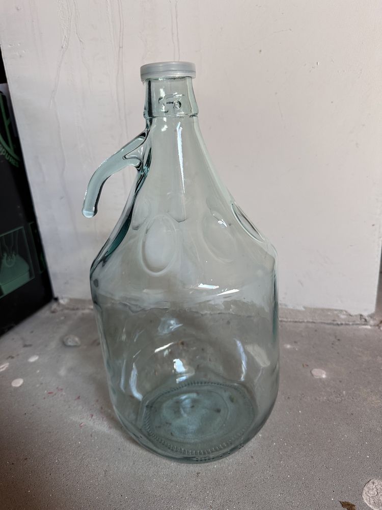 Бутель скляний (5л) з пластиковою кришкою