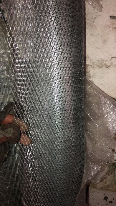Сітка просічно-витяжна для штукатурки кліток кошниця Сетка просечная