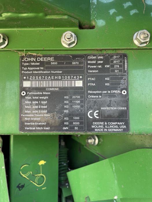 Продається комбайн Джон Дір S670 з зерновою жаткою
