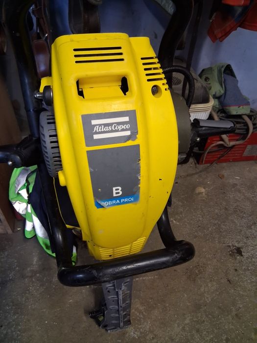 Młot wyburzeniowy atlas Copco