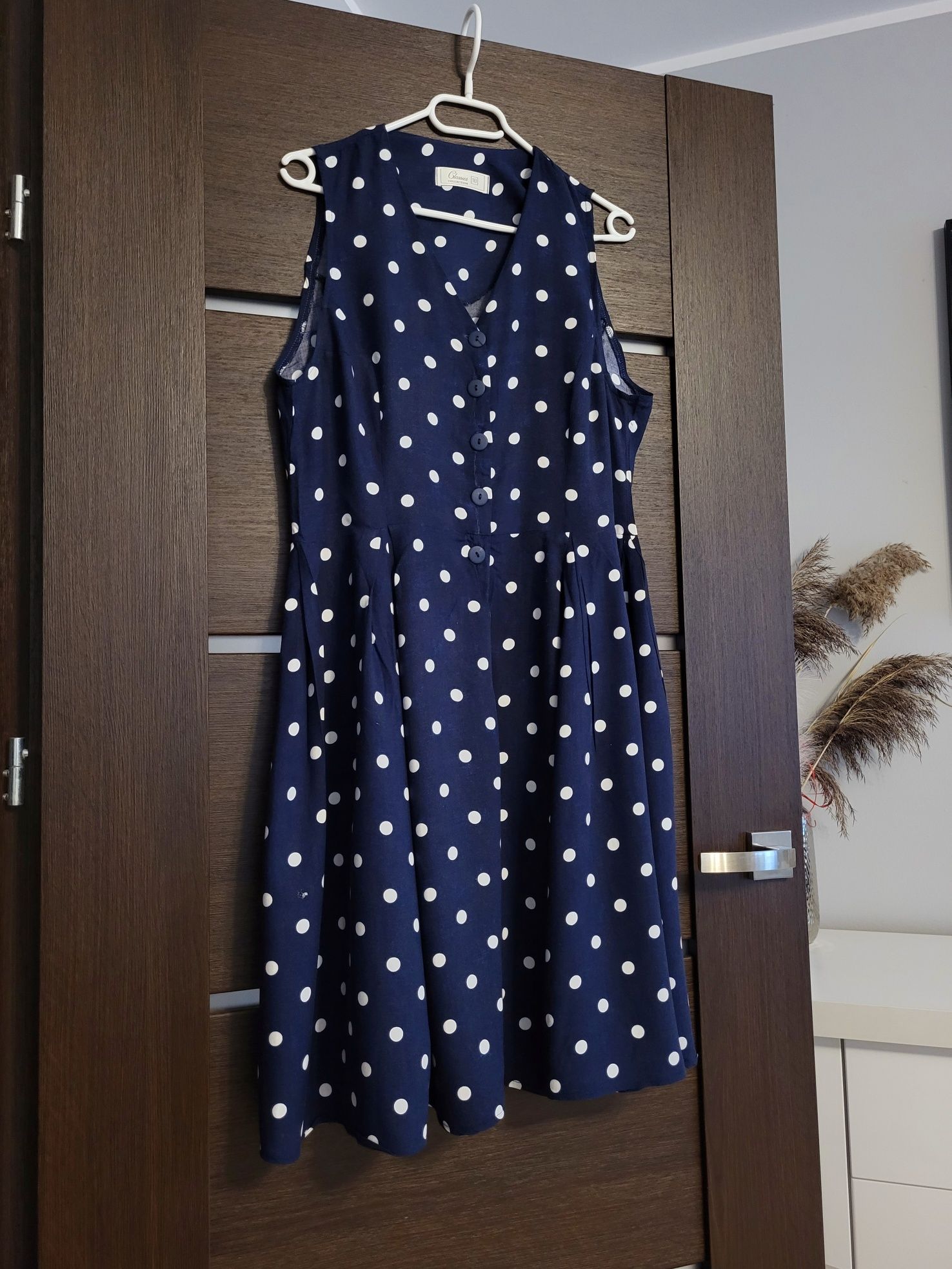 Granatowa sukienka w białe grochy retro vintage wiskoza rozmiar M