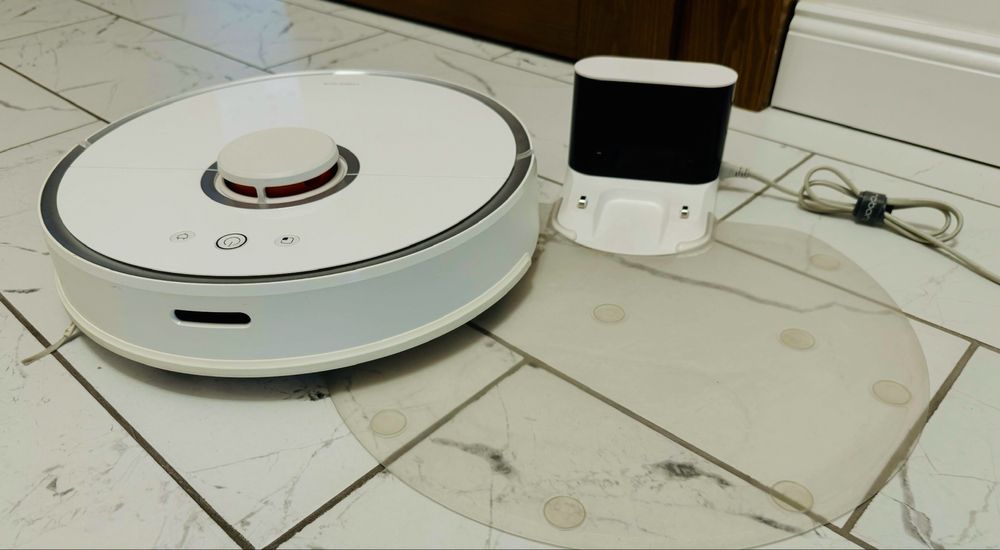 Odkurzacz Roboroc S5 - robot sprzątający z funkcją mopowania.