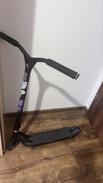 Ethic Erawan V2 M hulajnoga wyczynowa