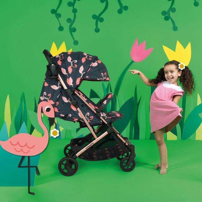 Lekka spacerówka Cosatto WOOSH 3 - Pretty Flamingo z rączką jak torba!