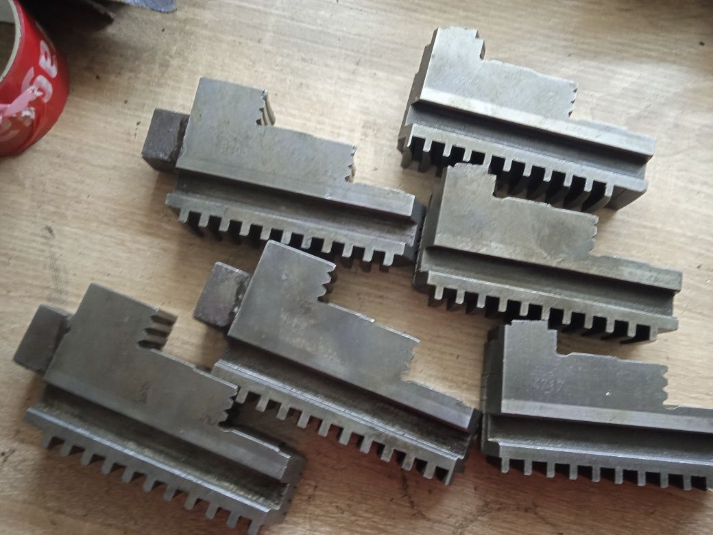 Uchwyt  315 skok 10 szerokość 32 mm