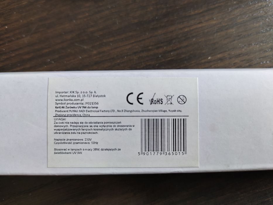 Lampa UV do utwardzania lakieru hybrydowego + zapasowe lampki