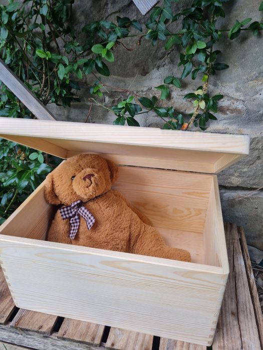 Skrzynka drewniana pudełko wspomnień z metryczką personalizowana