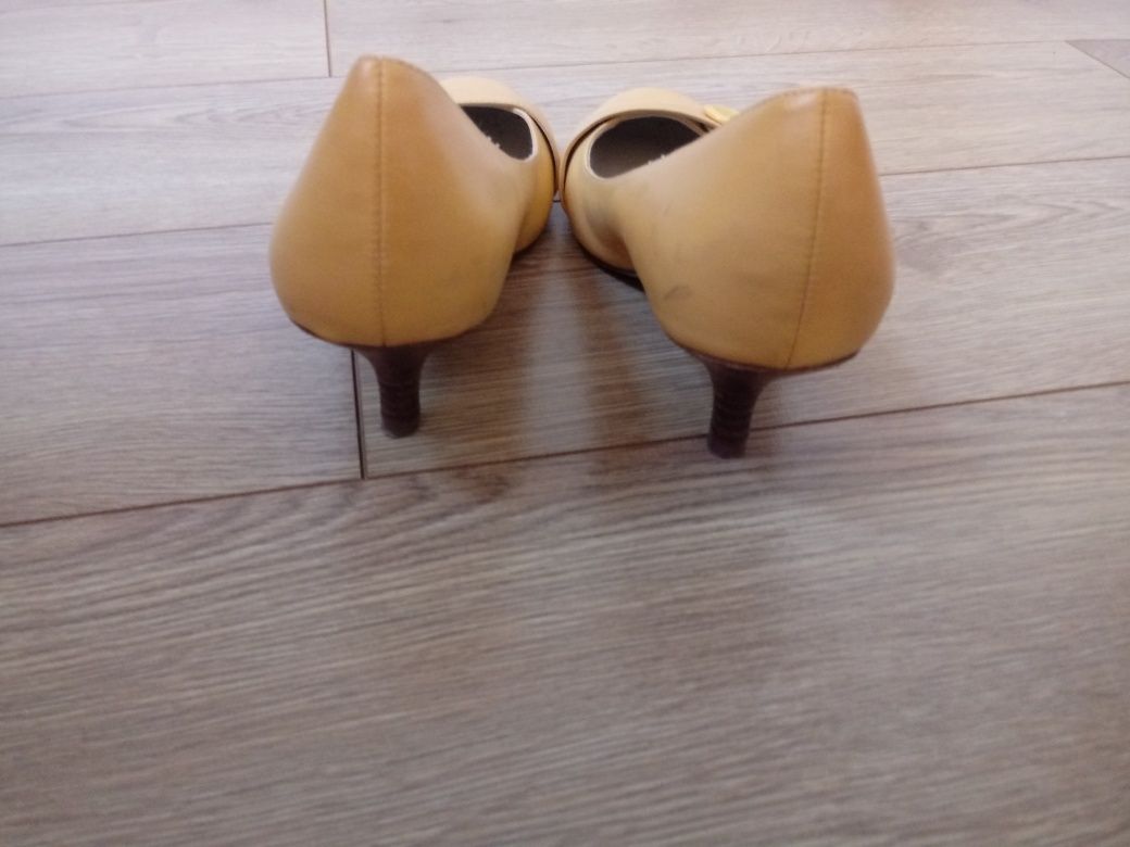 Buty damskie Gorgeus rozmiar 39