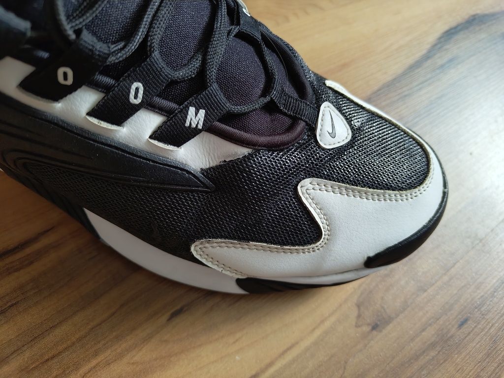 Buty Nike Zoom 2000 Czarno-Białe [45,5]