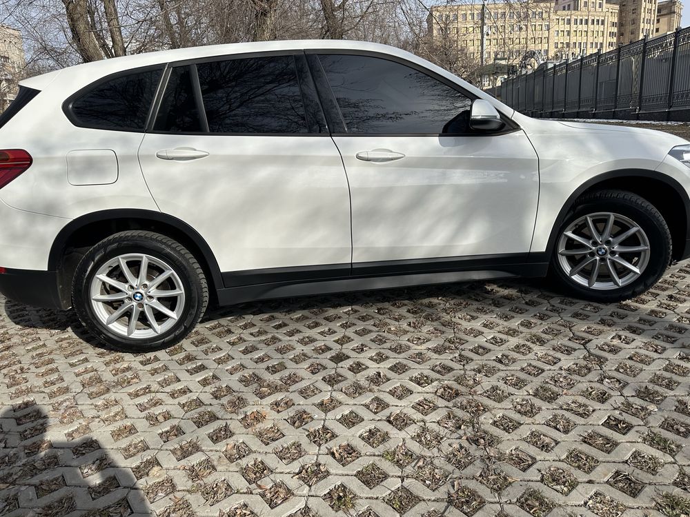 Продам BMW X1 2018 года