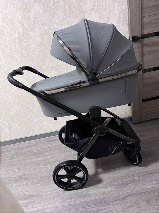 Універсальна дитяча коляска 2 в 1 Carrello Ultimo Chrome Frame.