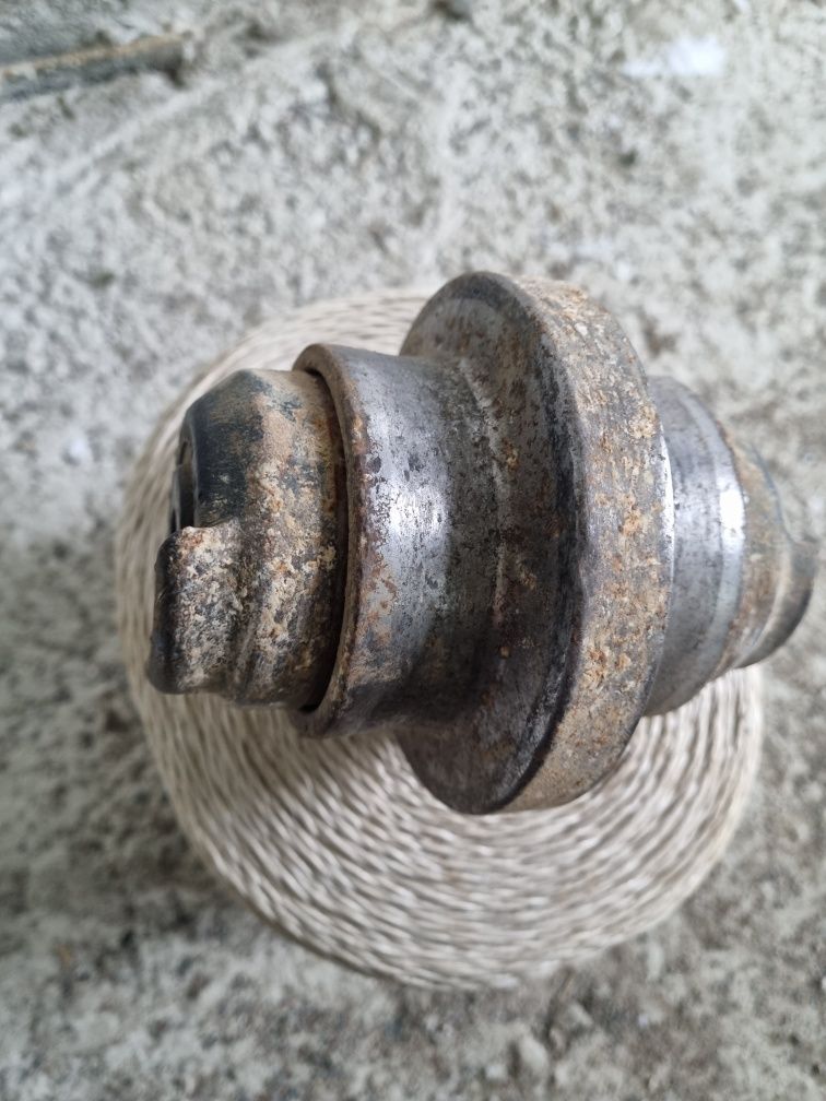 rolka jezdna wacker neuson et18