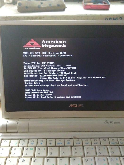 нетбук ASUS Eee PC 4G