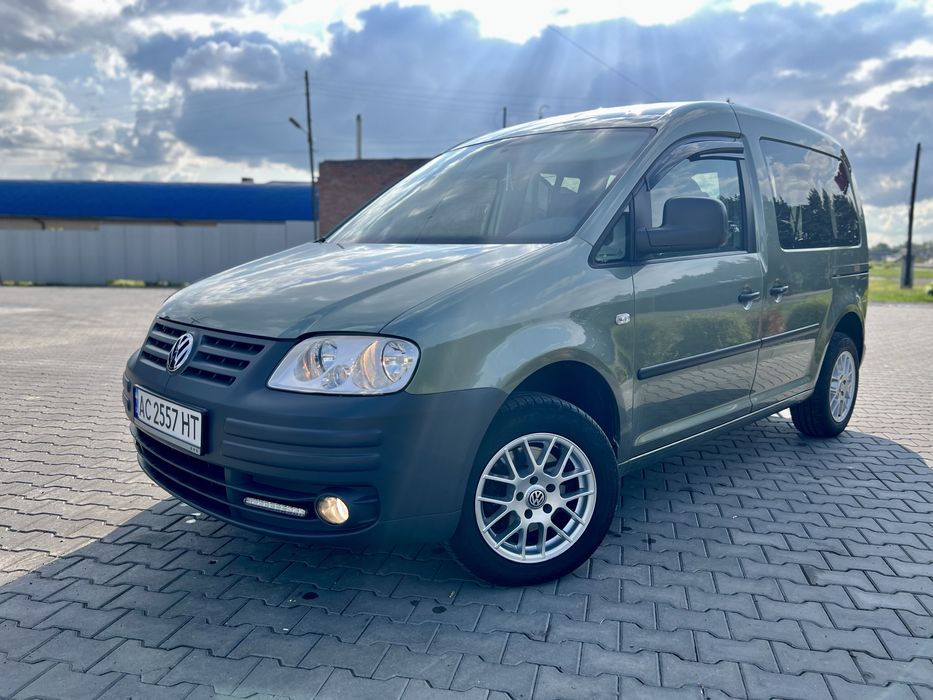 Volkswagen Caddy Life 1.6 BSE пасажир кондиціонер