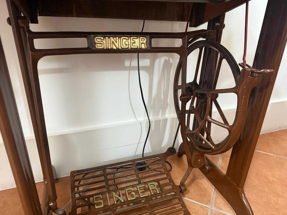 Maquina de Costura Singer