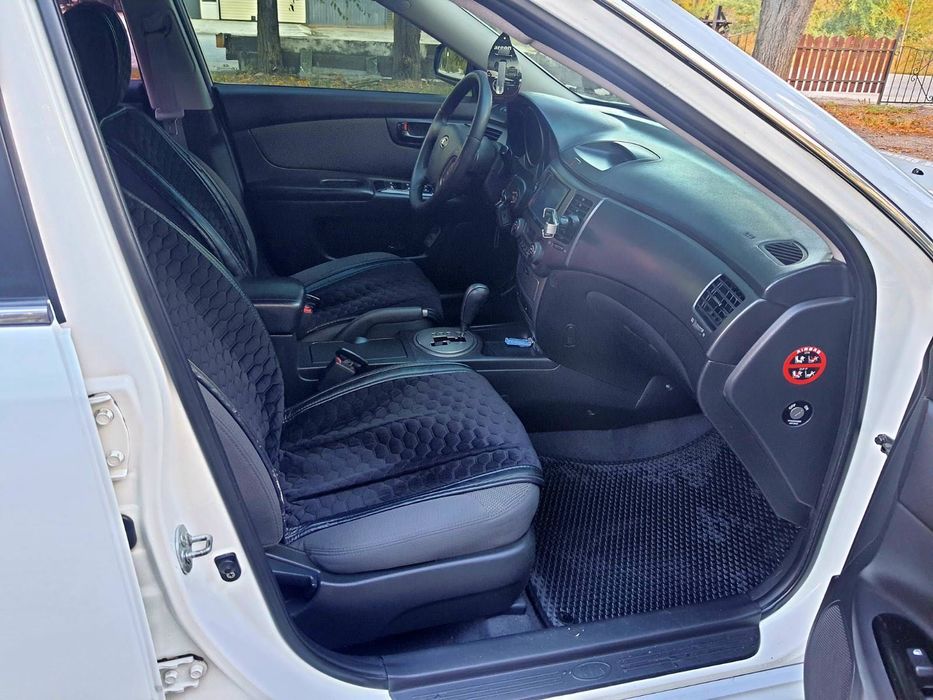 Продам KIA magentis автомат 2л