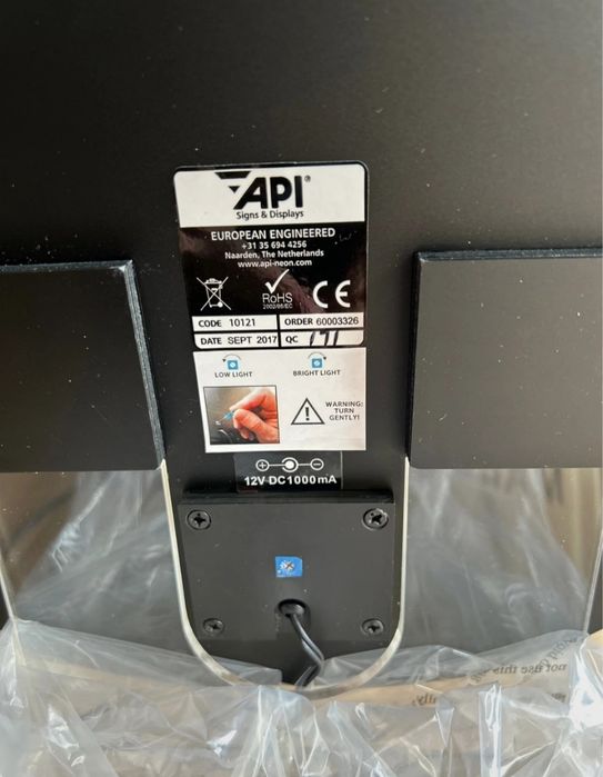 Reclame luminoso Cubanisto