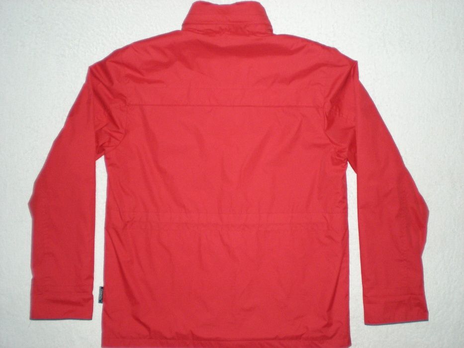 Куртка Confor Tex оригинал, р.52 -54 ярко красного цвета.