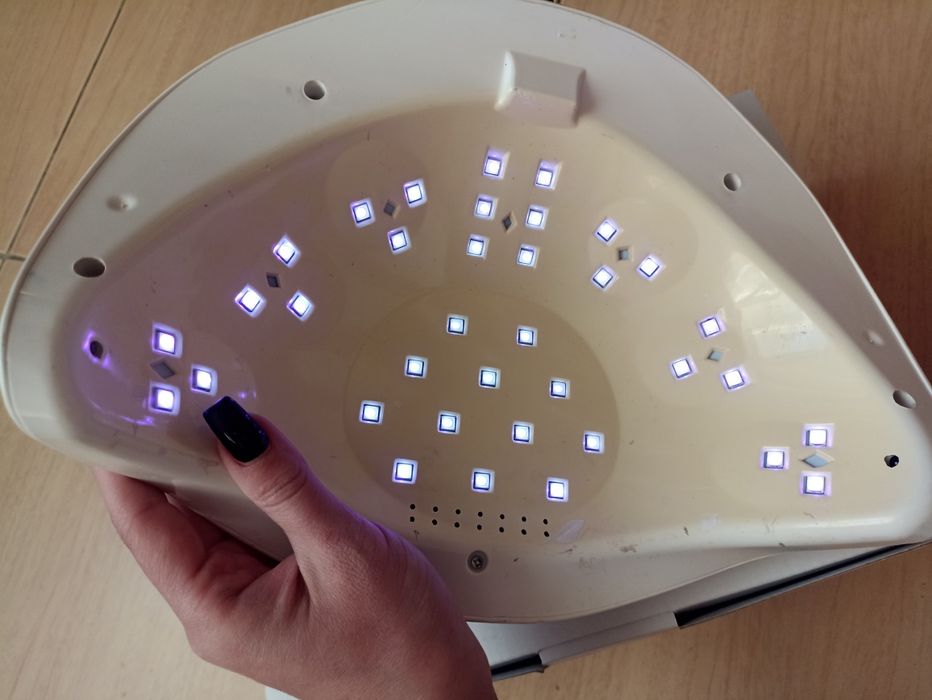 Лампы , Вытяжка для маникюра