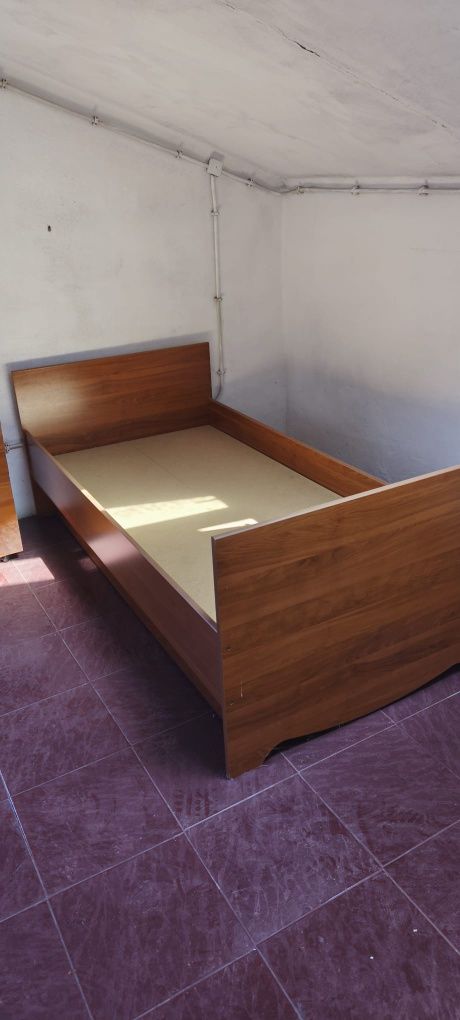 3 camas de solteiro com gavetão
