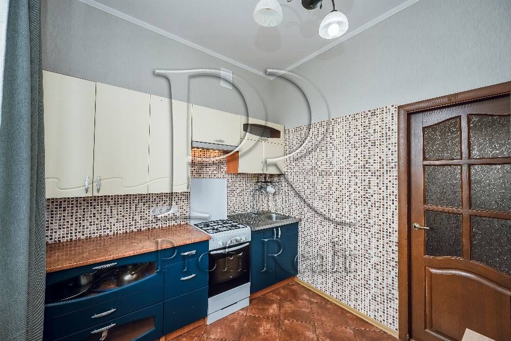 Без %| Продаж 2к сталінки з ремонтом на Лондонській, 14