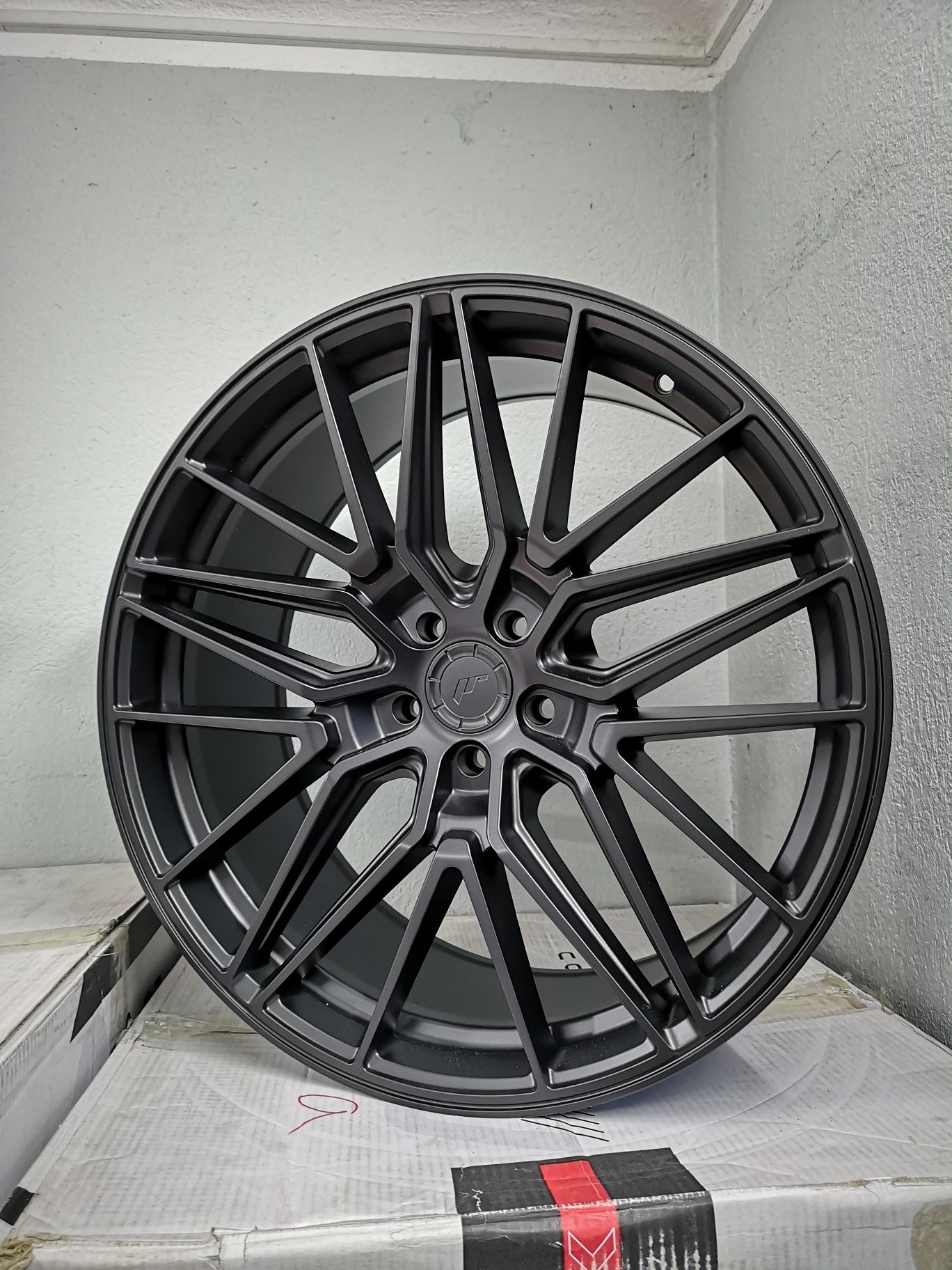 Felgi Japan Racing JR38 21" 9,5J 5x112 Audi A6 S6 A7 A8