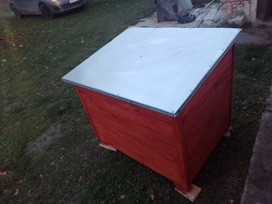 Buda dla psa jednospadowa