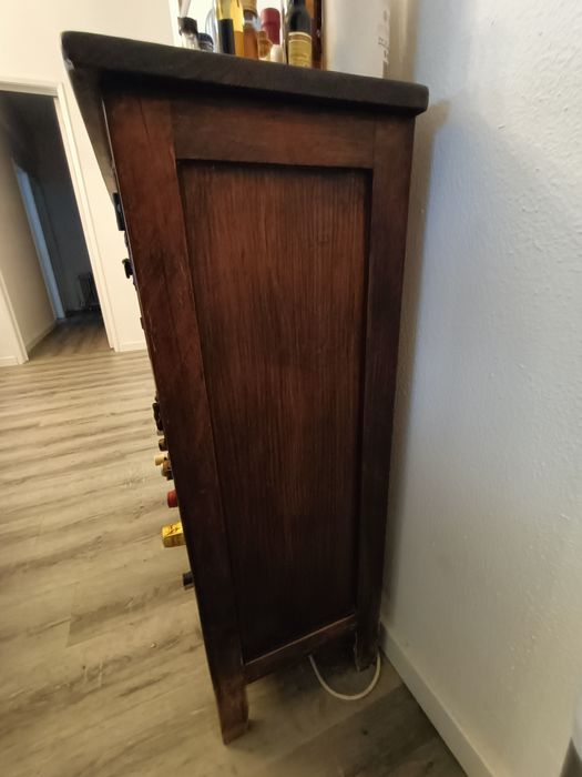 Móvel TV, garrafeira e mesa de centro