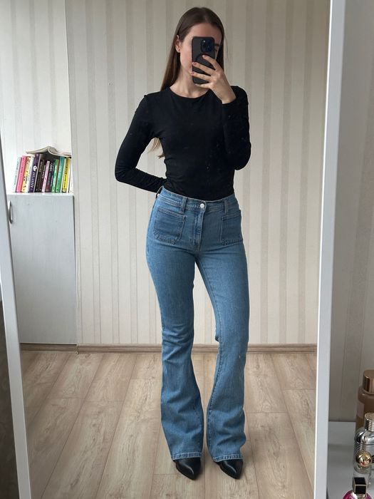 блакитні джинси кльош mango