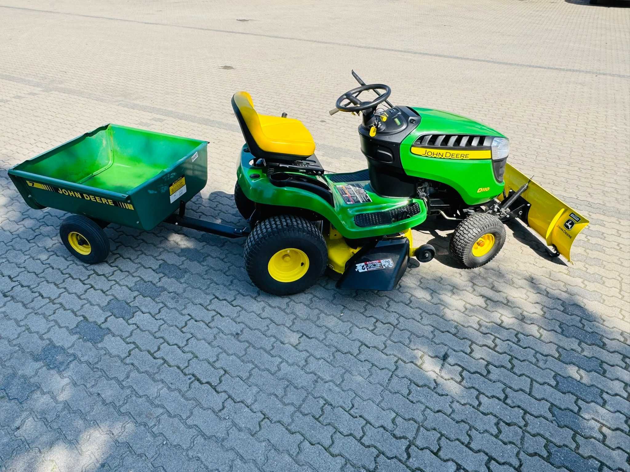 Traktorek kosiarka John Deere D110 19KM B&S PŁUG + Przyczepka z USA