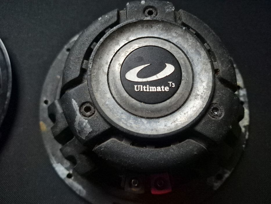 Автомобильные динамики Blaupunkt и Ultimate + подиумы и проекция