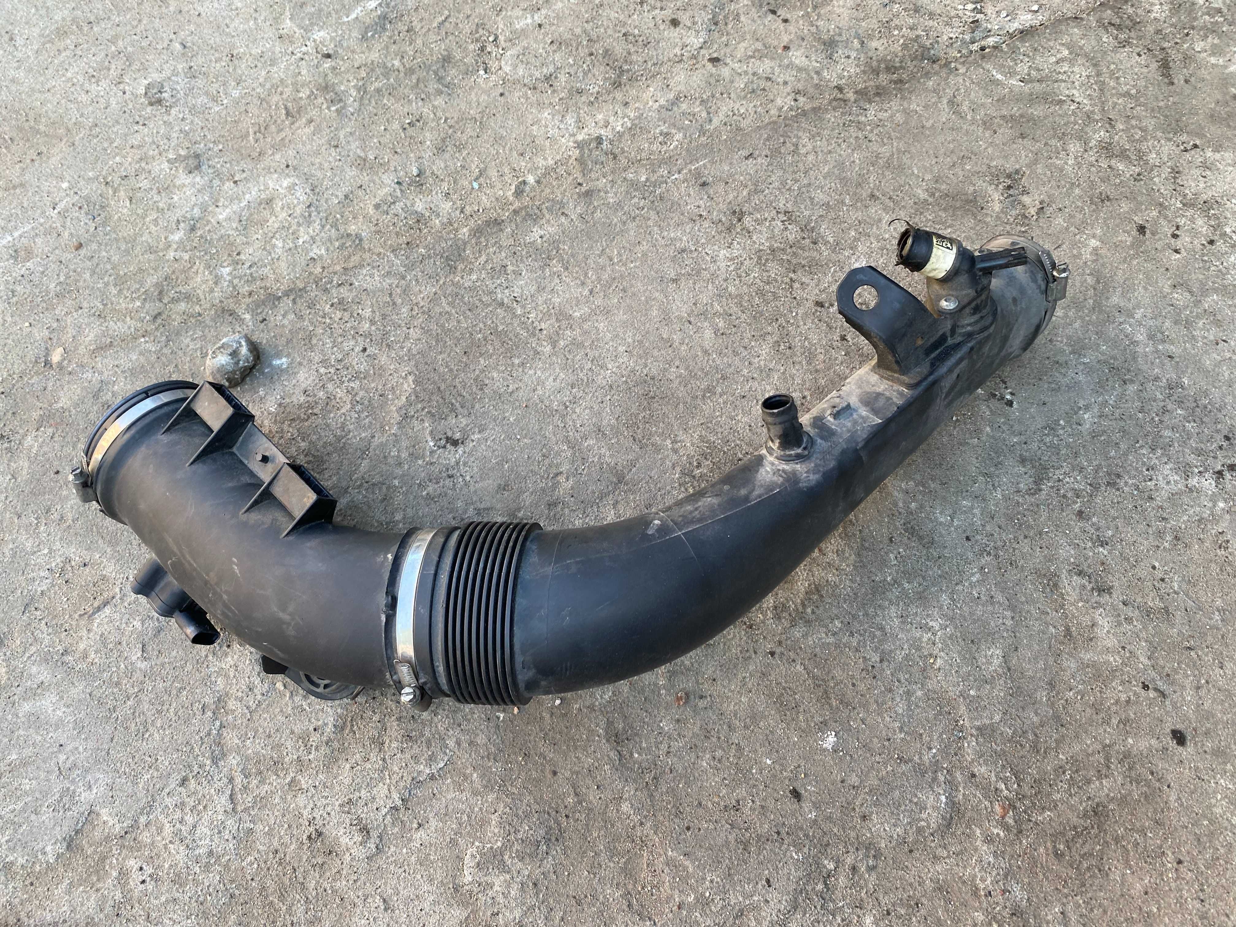 Rura Wąż Powietrza Kanał Bmw E70 F15 X5 X6 F25 X3 F26 F01 F12 3.5i N55