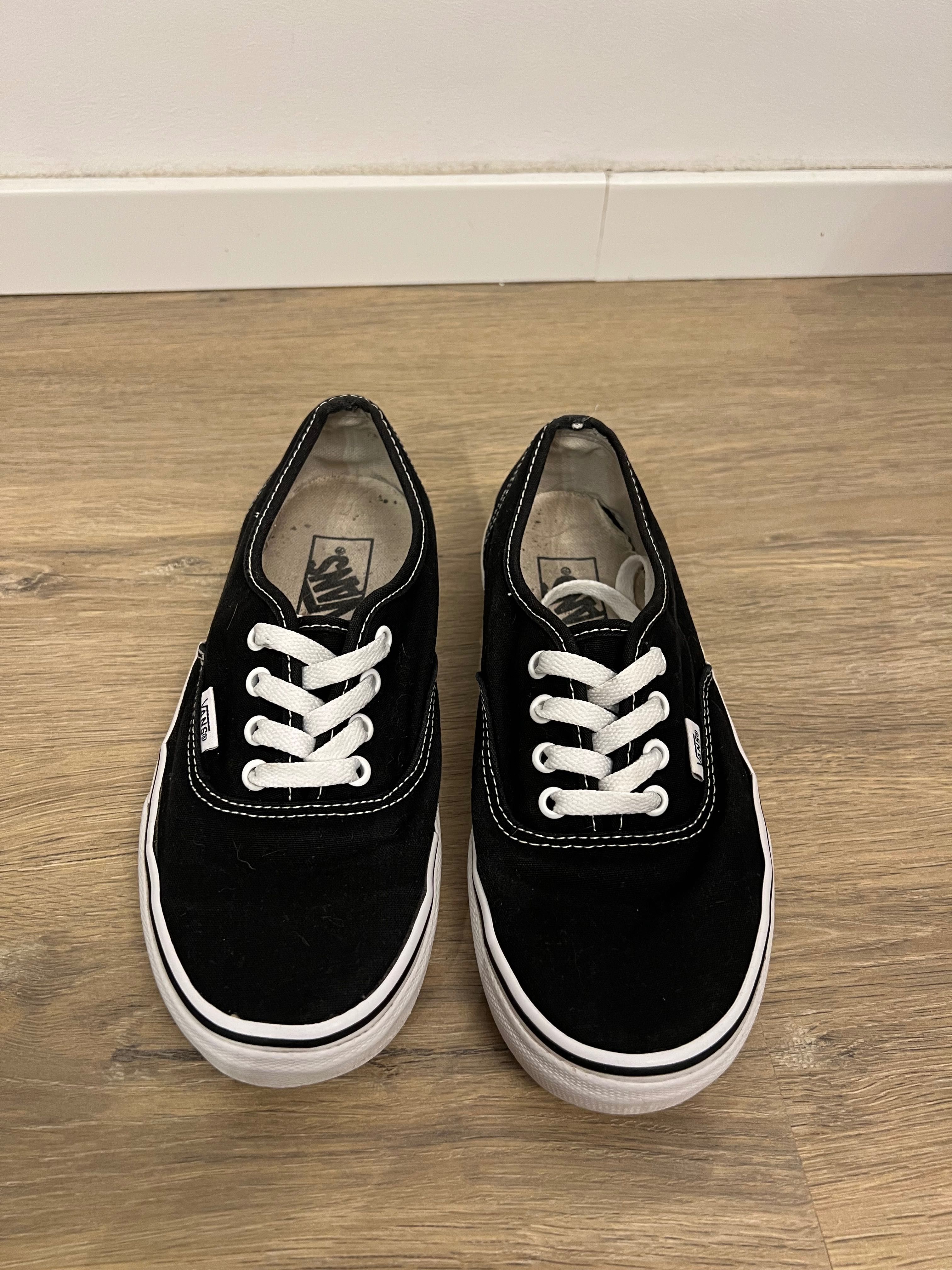 Buty Converse 6/7.5 US
