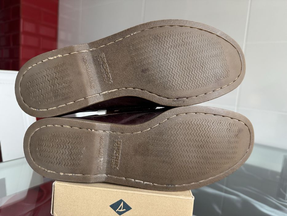 Топсайдери, мокасини Sperry