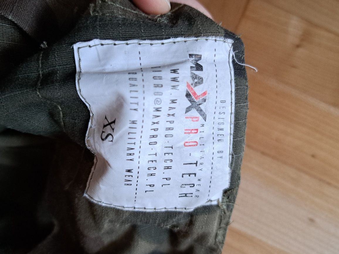 Mundur wojskowy Maxpro-tech (góra i dół) + drugie nieużywane spodnie