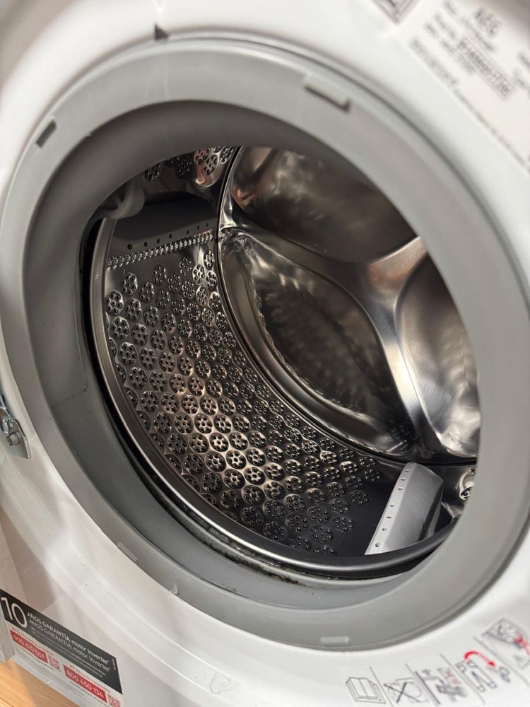 Maquina de lavar roupa de encastre AEG 8kg top da gama da AEG