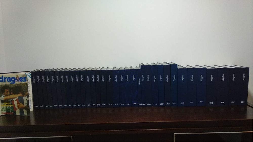 Revista Dragões coleção completa em excelente estado