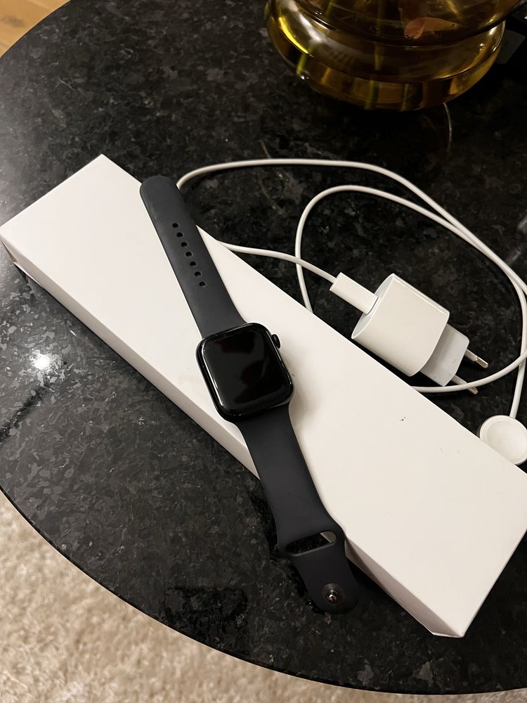 Apple Watch Series 7 45 mm