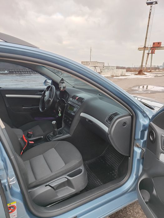Продам Skoda Octavia A5 1,6MPI