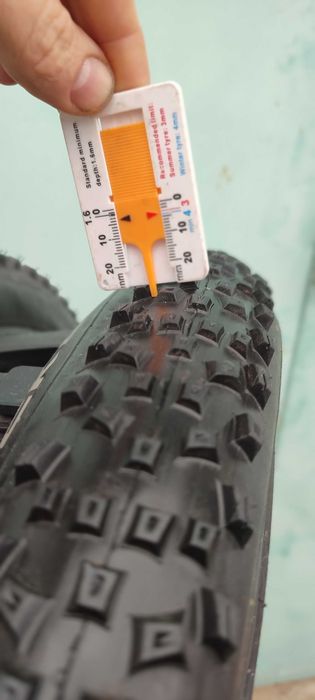Велосипедні покришки Shwalbe Rocket Rick 29 x 2.20