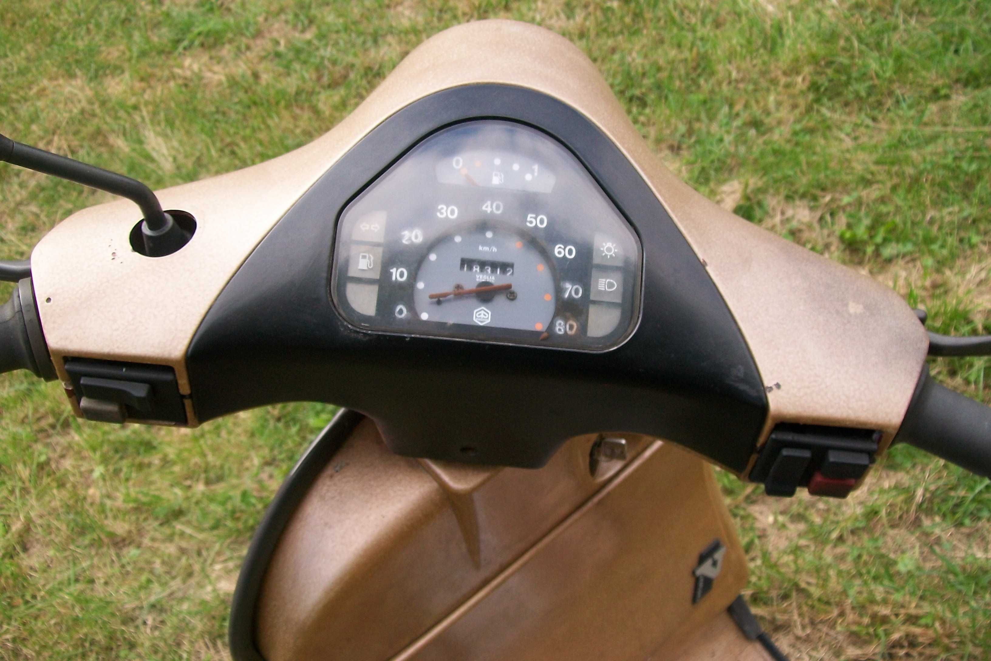 piaggio  vespa 50-sprowadzony- do uruchomienia/rejestracji na zabytek