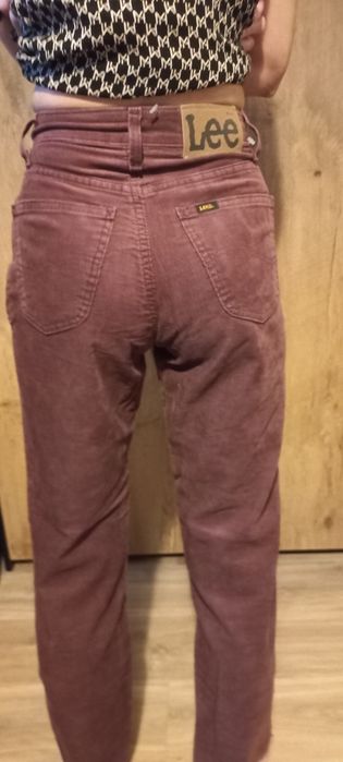wrzos spodnie sztruks LEE metką prosta nogawka wysoki stan XS 28/31