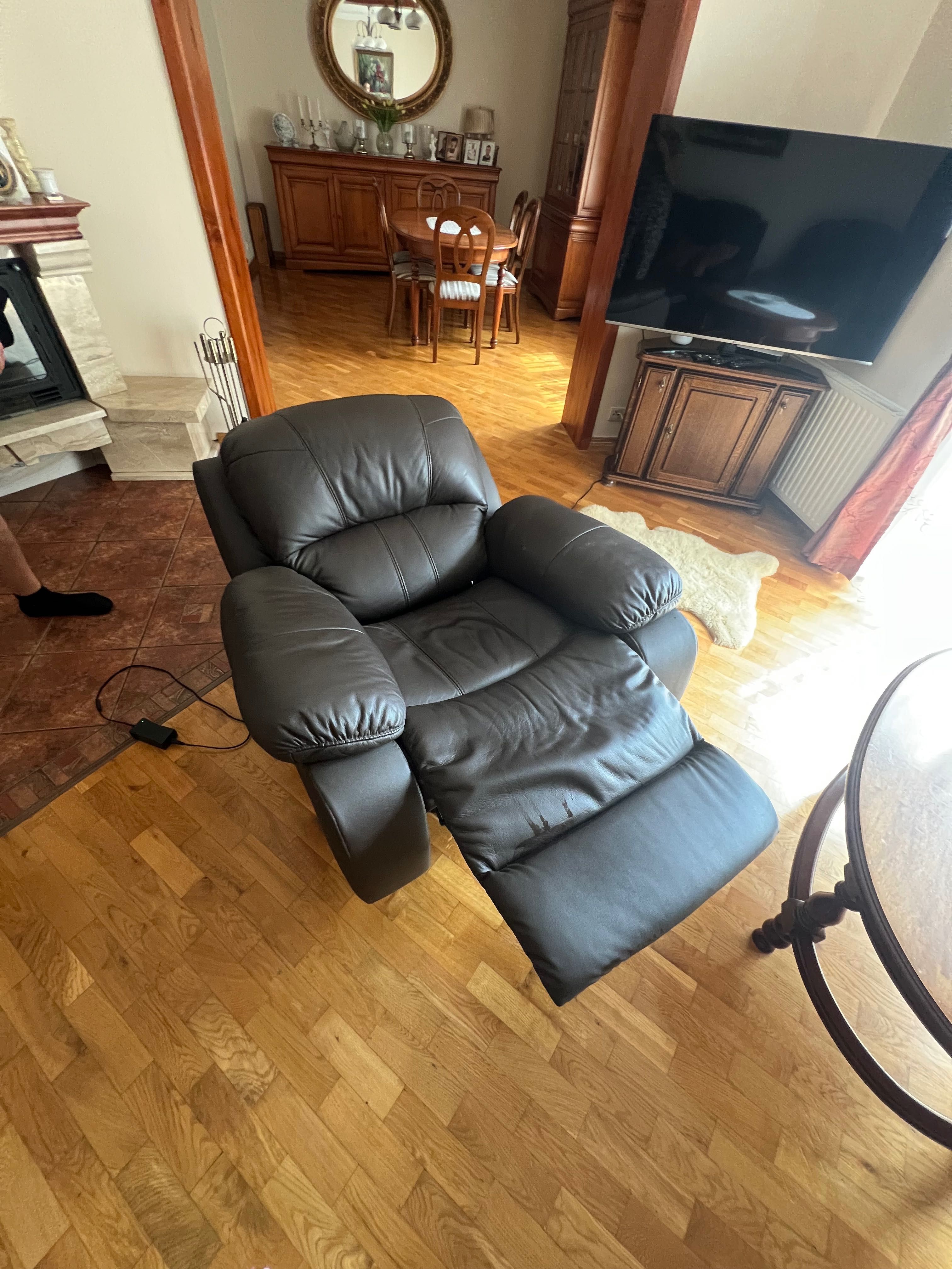 Wypoczynek skórzany z funkcją relaks